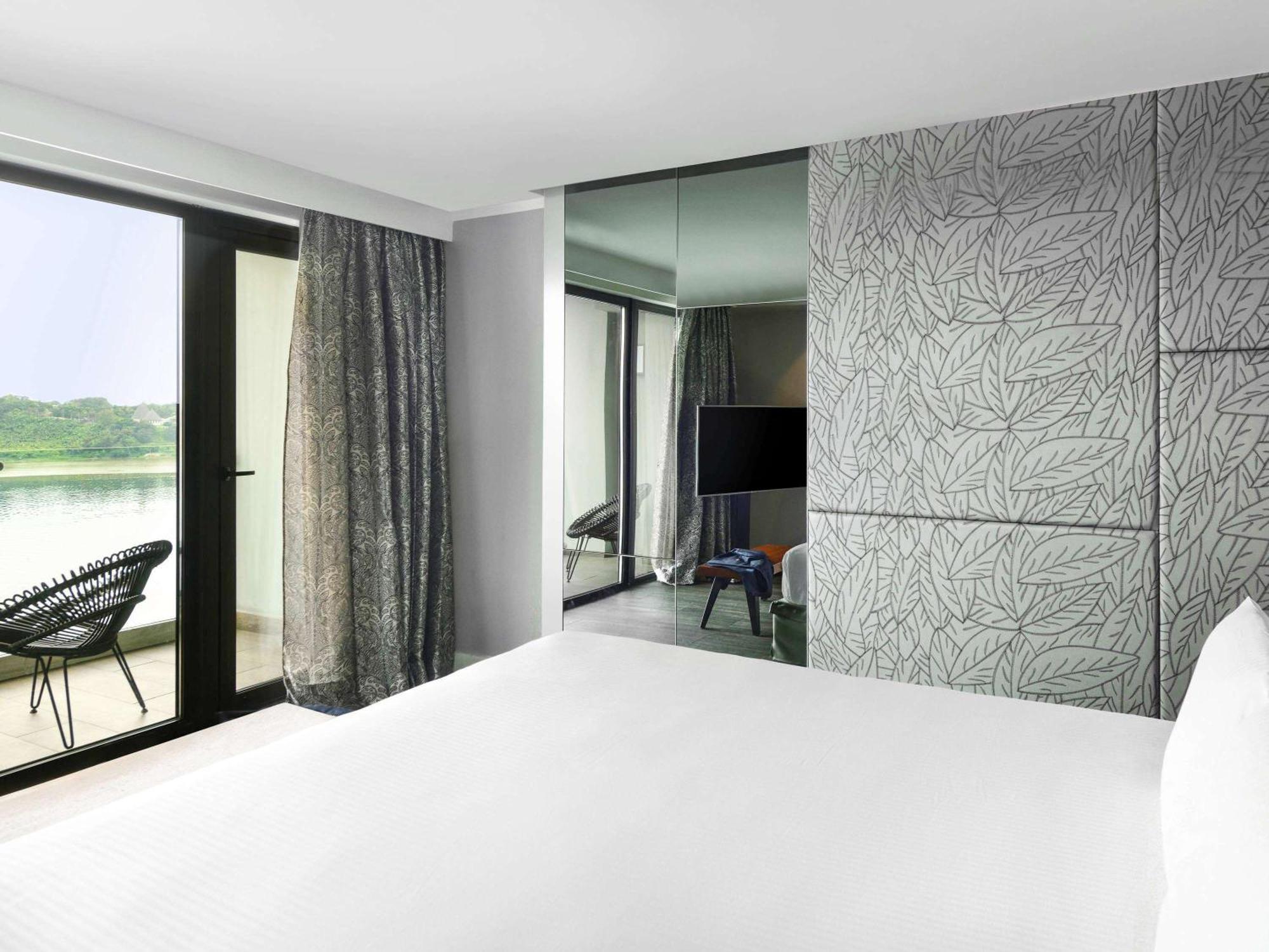 Pullman Abidjan Hotel Buitenkant foto
