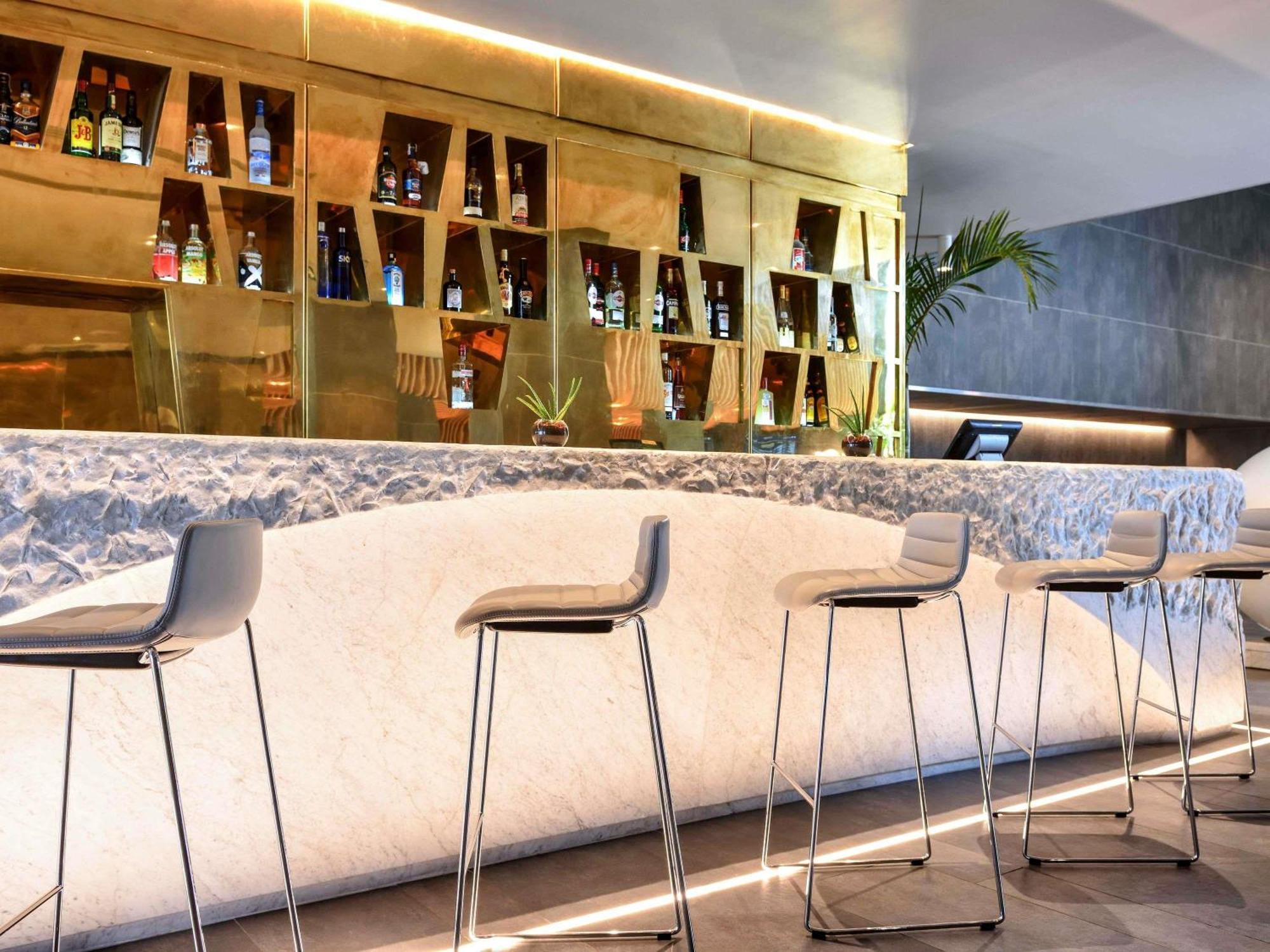 Pullman Abidjan Hotel Buitenkant foto