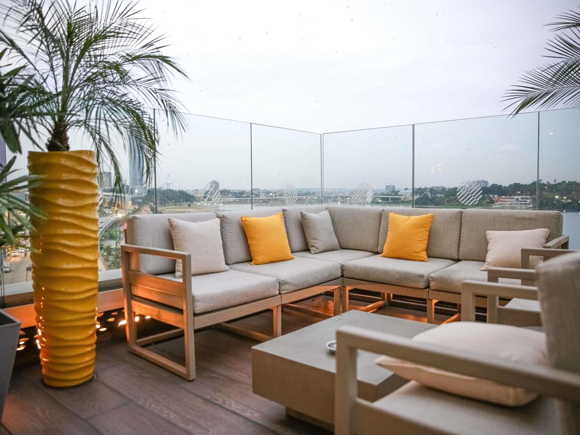 Pullman Abidjan Hotel Buitenkant foto