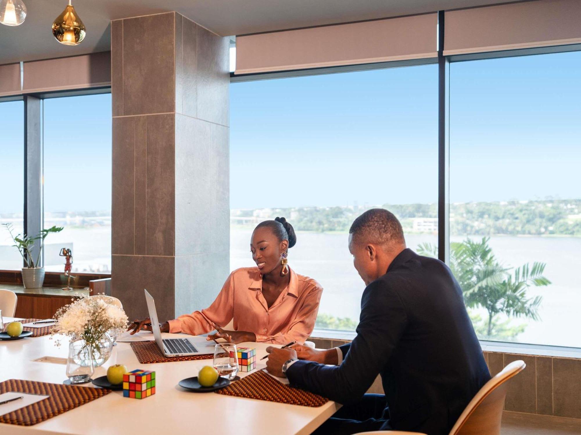Pullman Abidjan Hotel Buitenkant foto